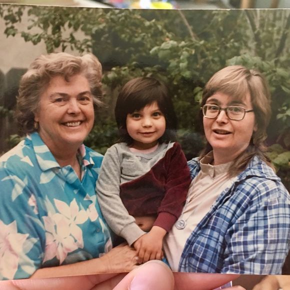 Meet your Posher, Lydia - Picture 1 of 1